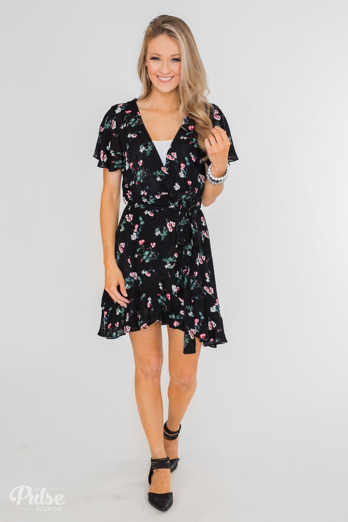 Short Sleeve V-Neck Wrap Detail Dress- Black