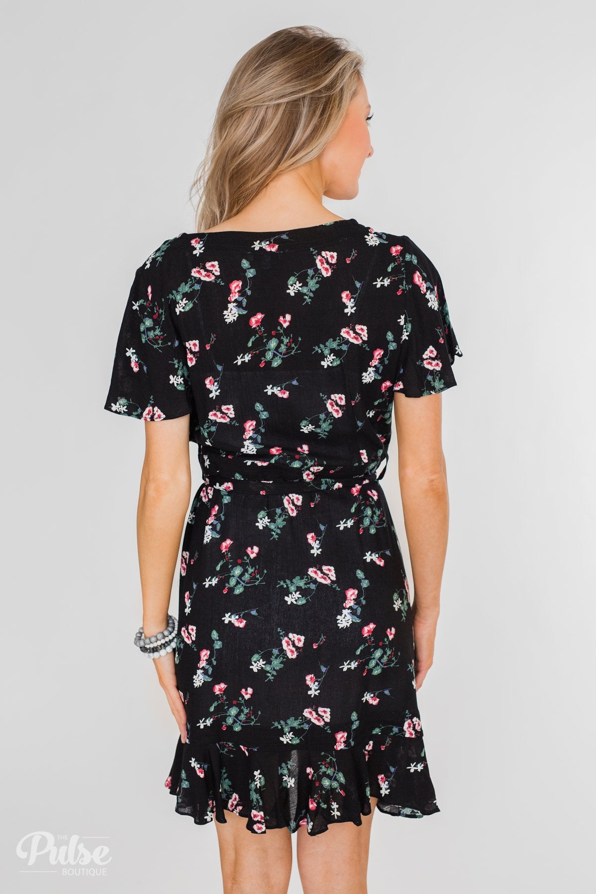 Short Sleeve V-Neck Wrap Detail Dress- Black